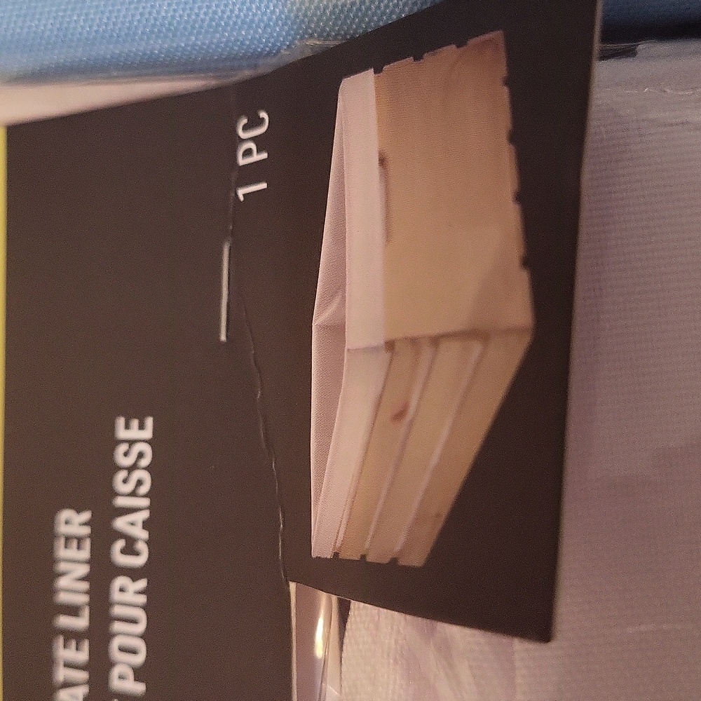 2 Water-Repellant Crate Liners - Picture 5 of 5